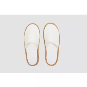 Babaco, zárt orrú, fehér, 28,5 cm-es méret | Hotelpapucs