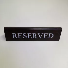   RESERVED foglalt tábla, sötétbarna műbőr, fehér felirattal, nagy