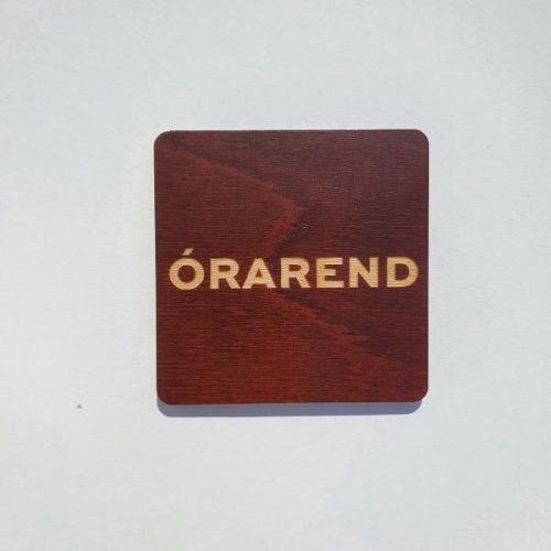 Órarend kártya, öntapadós, sötétbarna